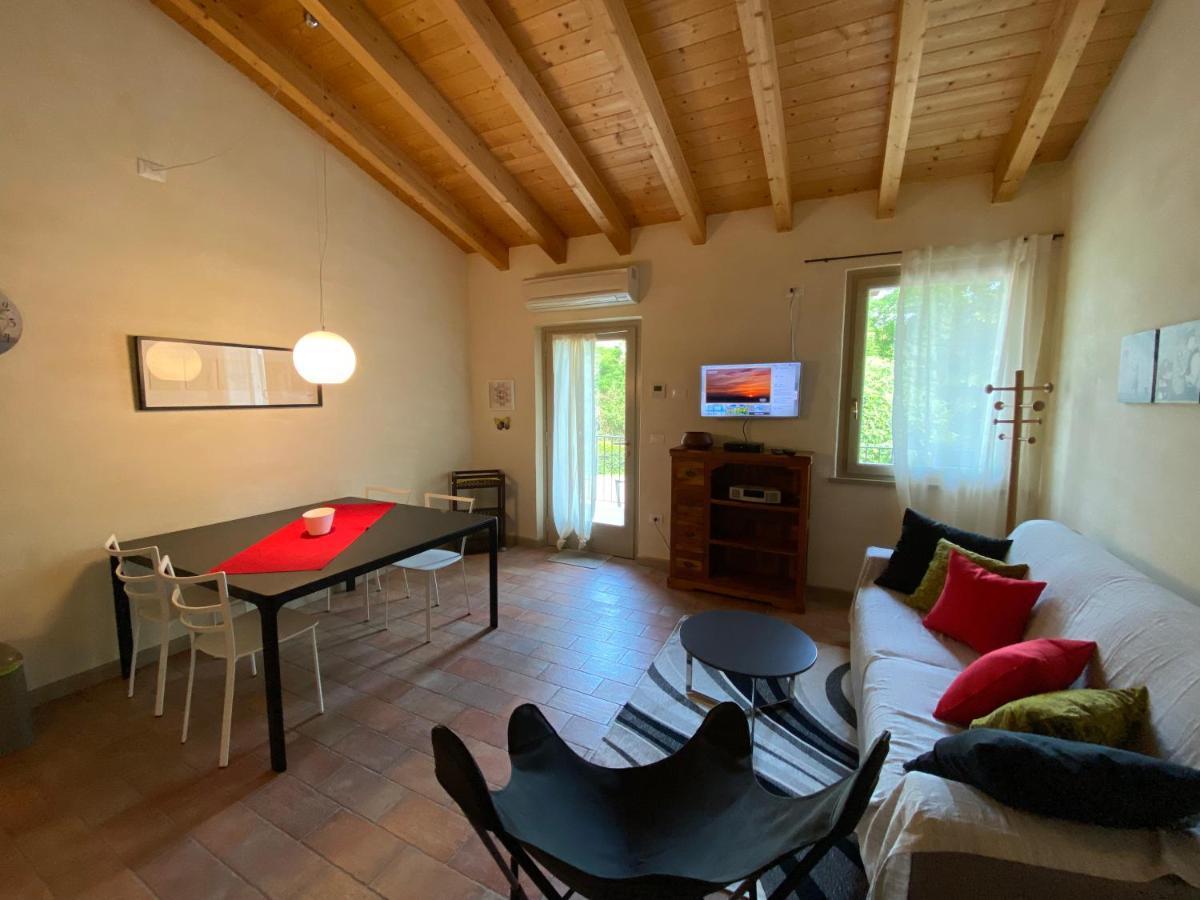 מונזמבנו L'Isolo B&B E Case Vacanza מראה חיצוני תמונה